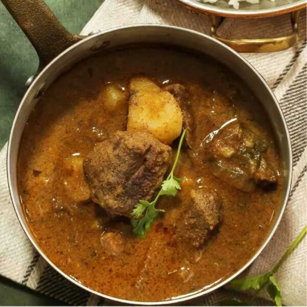 Gorkhali Lamb, Curry d'agneau mijot&eacute; avec des &eacute;pices n&eacute;palaises traditionnelles