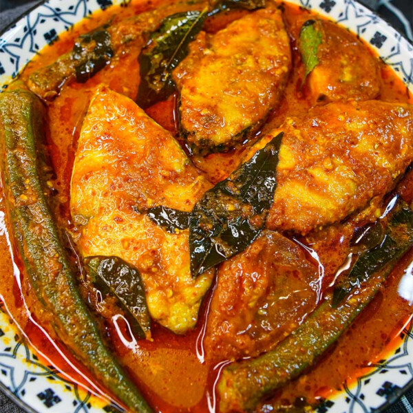 Asam Pedas : Plat de poisson mijoté dans une sauce aigre-douce épicée à base de